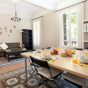 modernist-apartment-barcelona.topbarcelonahotels.com/